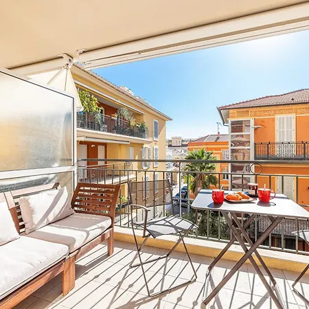 Apartment Royal Sunny 200m From - Happy